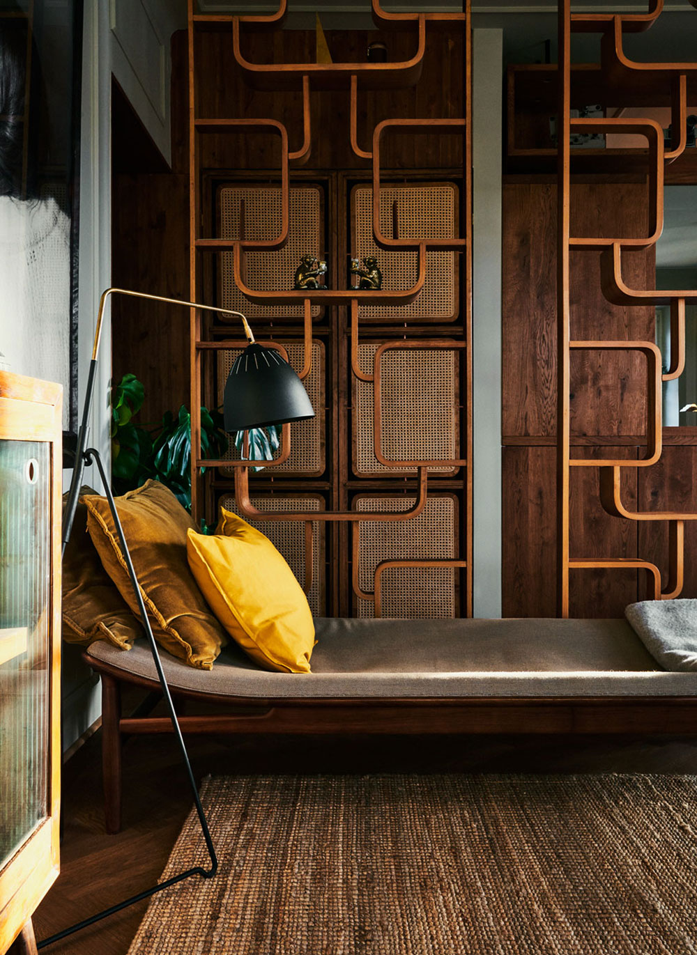 斯德哥尔摩摄影师公寓 | 深色调与木元素的时尚混搭-12