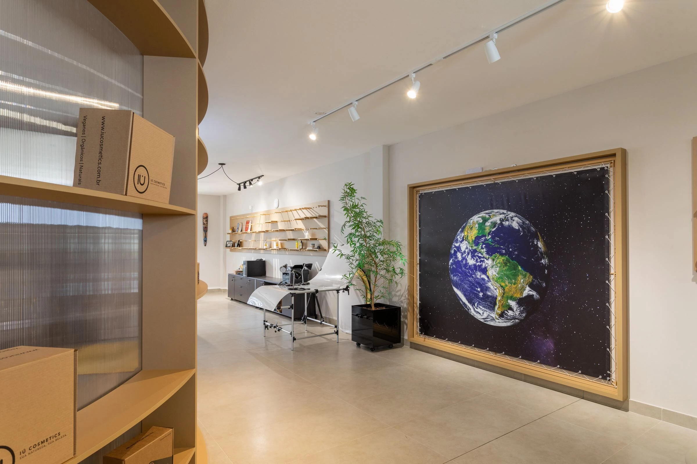 IÚ Cosmetics 商店丨巴西南里奥格兰德丨Studio FAV-34