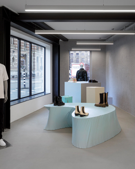 Filling Pieces阿姆斯特丹旗舰店室内设计丨荷兰阿姆斯特丹