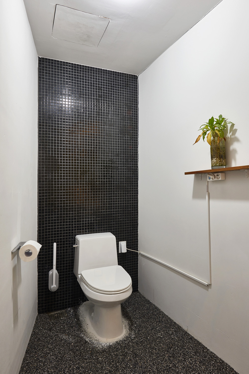 18 坪黑白时尚咖啡厅 | 极简设计的魅力-16