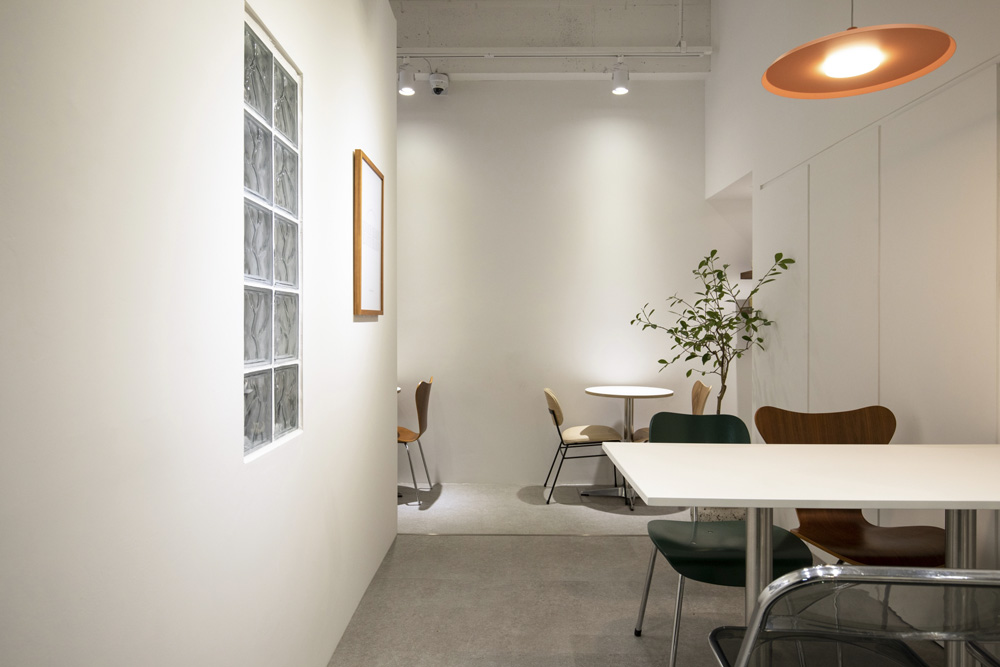 13 平米的精致诺克四季 | 白色与木色调的完美融合-8