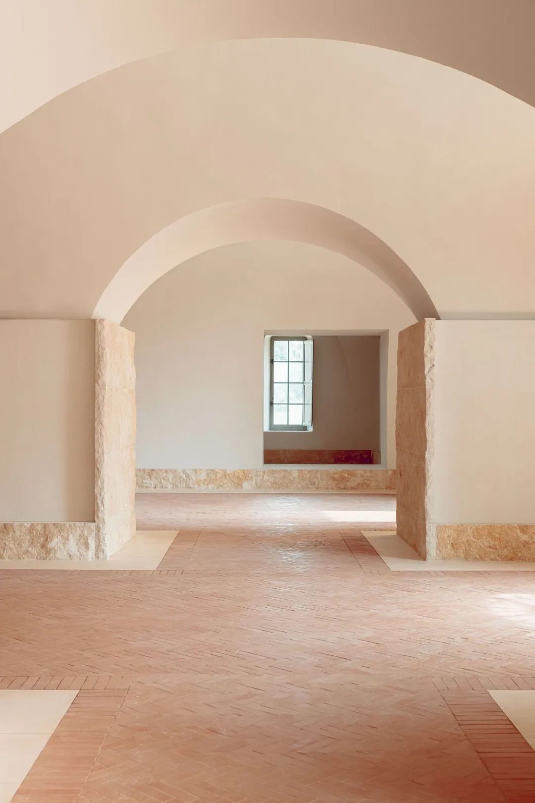 普罗旺斯葡萄园古老城堡重建丨建筑师Amelia Tavella-11