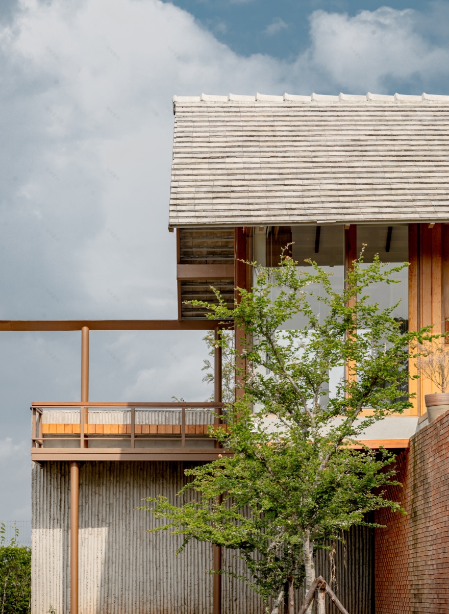 班苏德塞恩苏克(注:这是音译,Baan常见有村、屋等含义,SudSaenSuk可能是特定名称) 丨泰国清莱丨BodinChapa Architects-21