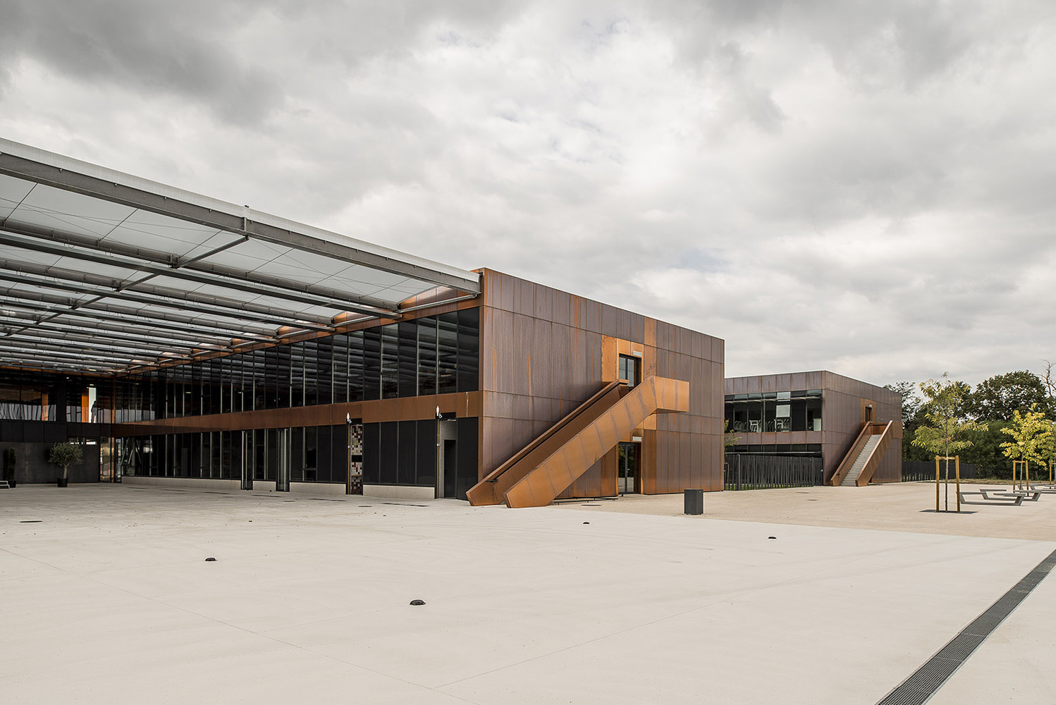 法国 Labarthe·sur·Lèze 公立中学,环保与教育的完美结合-30