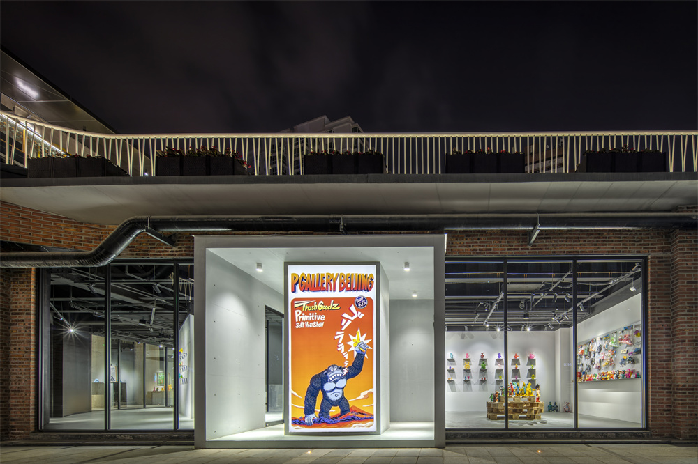 P GALLERY plastic people & sofubi潮玩画廊丨中国北京丨OEO野境建筑-23