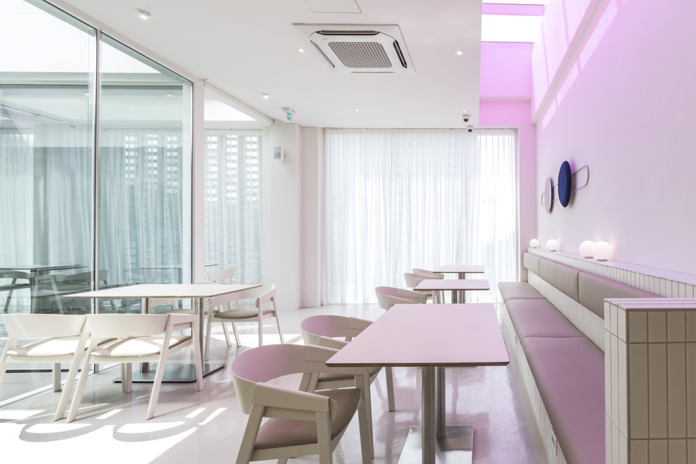 现代高级的布兰奇咖啡馆设计-14