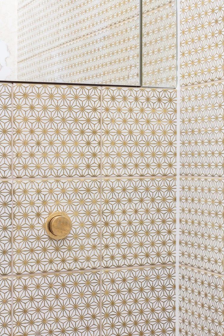 伦敦住宅的黄铜魅力-45