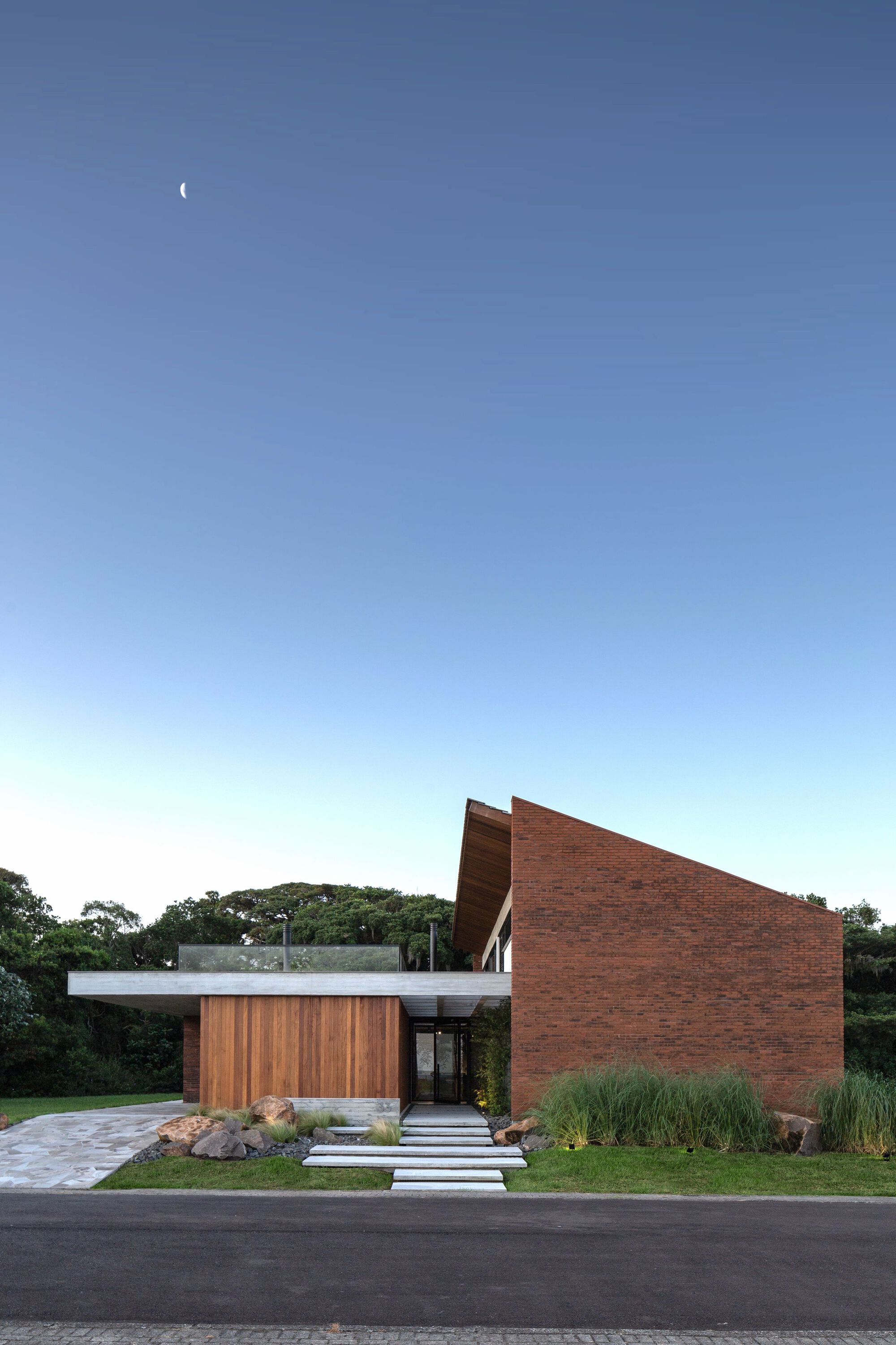 卢萨达宅邸丨巴西丨Galeria 733-18