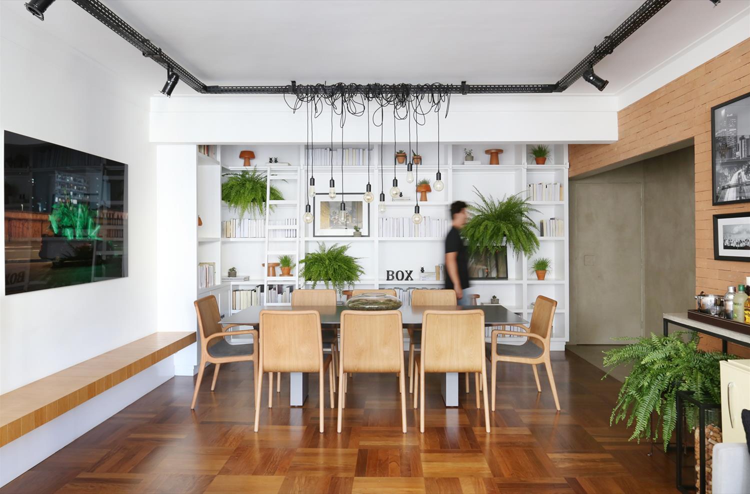 J·E 现代工业风公寓-5