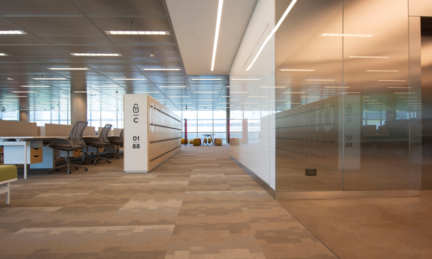 Santander 银行图形和标识设计项目丨Inplace-44