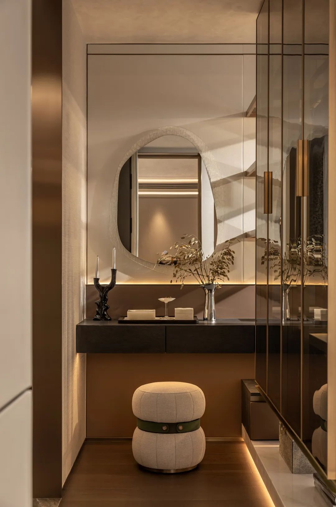 青岛金地华悦样板空间丨中国青岛丨则灵艺术-53