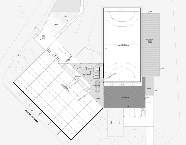 吕克·博格利打造的地形嵌入式体育设施-17