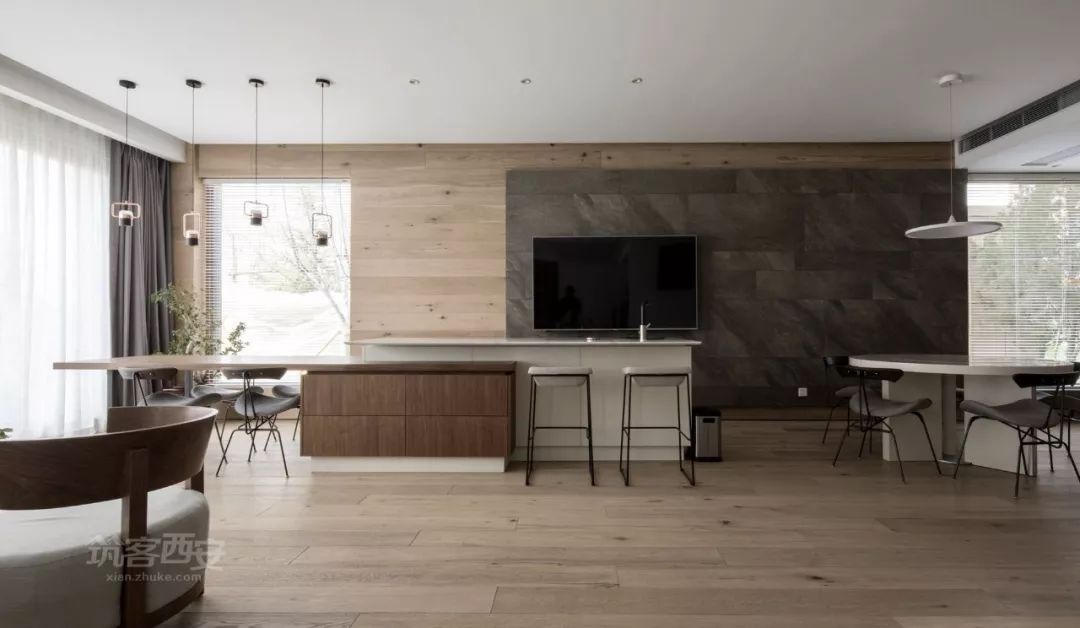 卧室变楼梯，颠覆性的复式空间设计-1