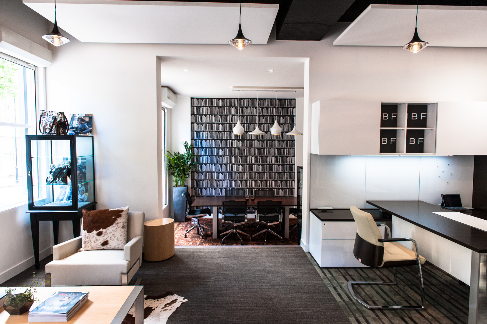 由贝利–伦敦陈列室-5