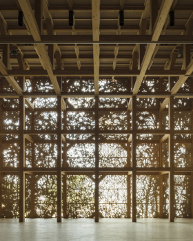 Niijima Gakuen Junior College Hall & Chapel / Tezuka Architects
