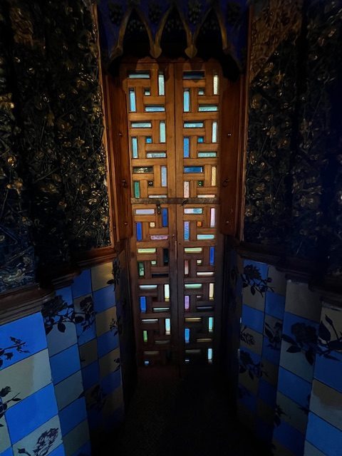 比森斯之家丨西班牙巴塞罗那丨Antoni Gaudi(安东尼·高迪)-23