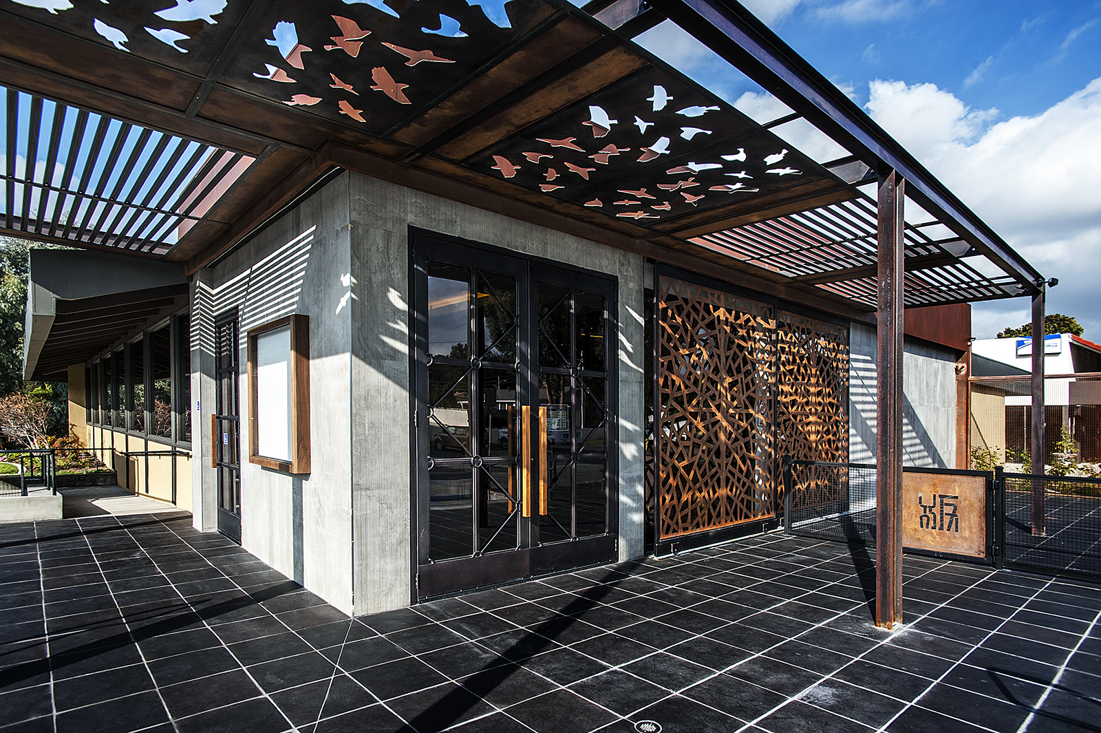 新日本铁板烧餐厅翻新-10