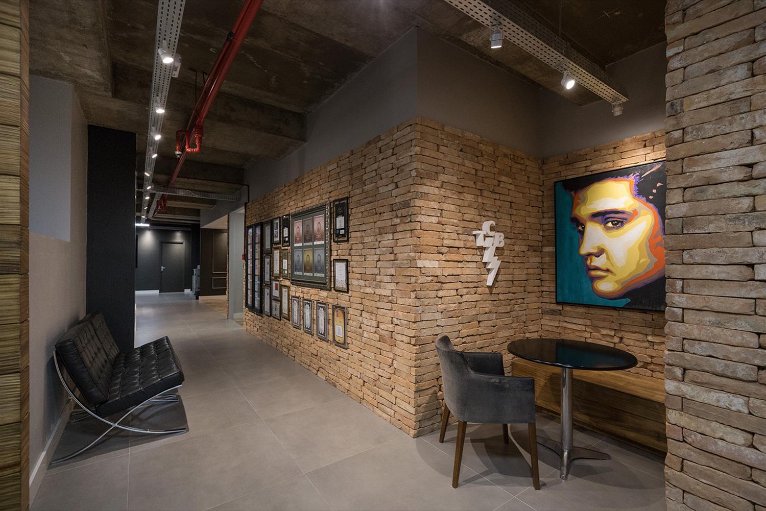 巴西 E21 多媒体通信公司办公室-4