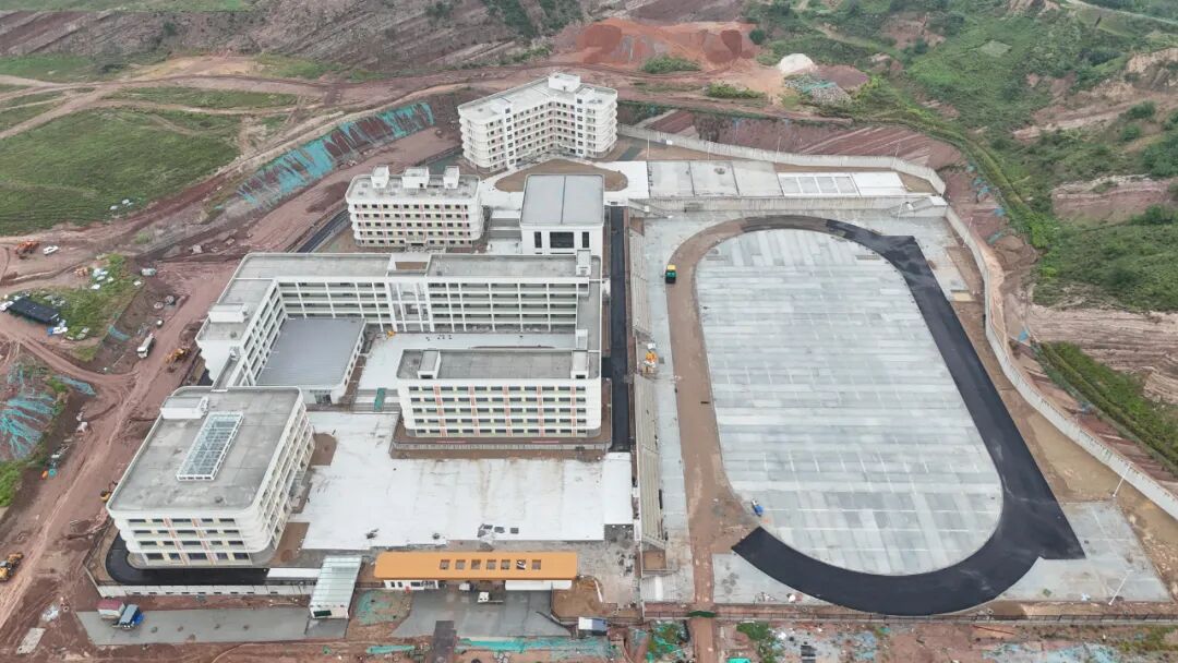 喜讯丨由中建西北院承建的府谷县第六中学建设项目获评2025年度“陕西省建筑优质结构工程”-18