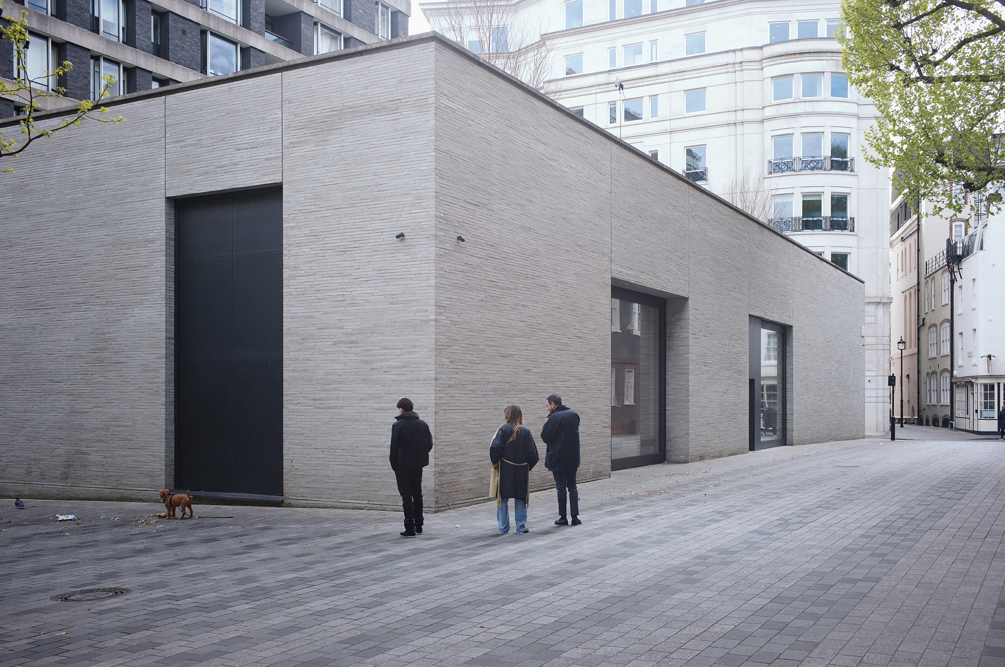 Awulai Ashia & Nkyinkyim Exhibition at Gagosian / DeRoche Projects-27