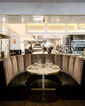 Detroit's Prime + Proper 餐厅