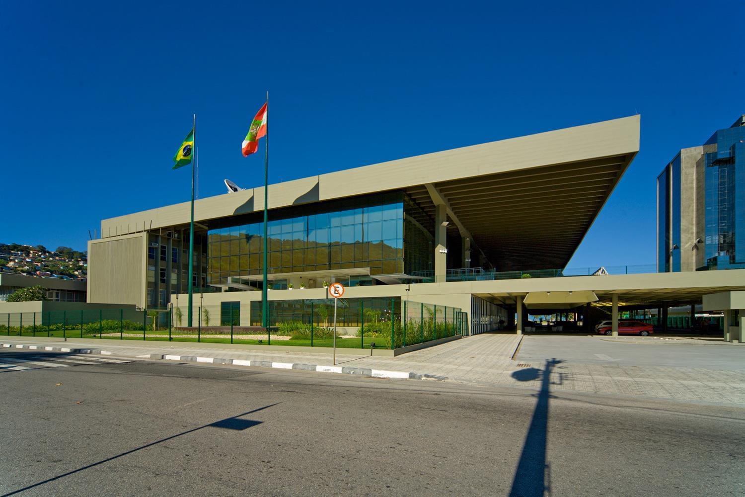 圣卡塔琳娜立法议会大厦-3