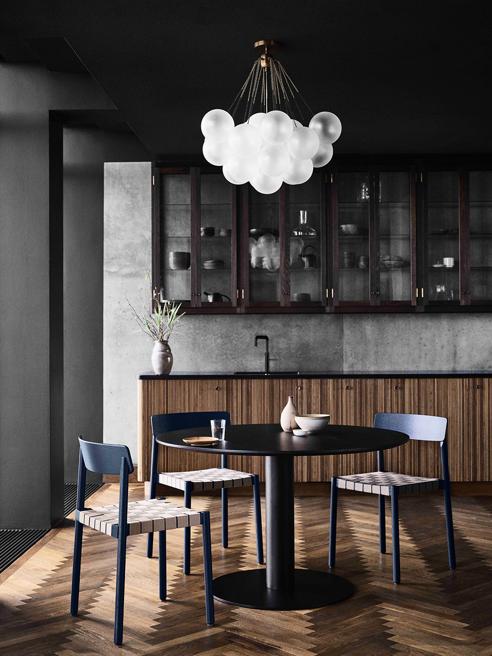 Revolver 创意工作室-1