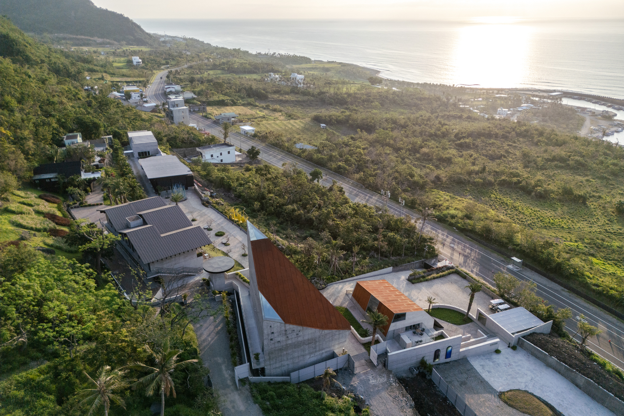 Paul Chiang Art Center / Behet Bondzio Lin Architekten-43