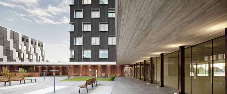 Banc Sabadell Headquarters  Bach Arquitectes-18