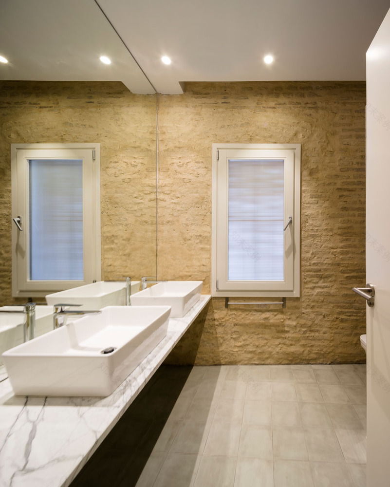 低成本创意!西班牙 Conde de Torrejon 街住宅翻新-31