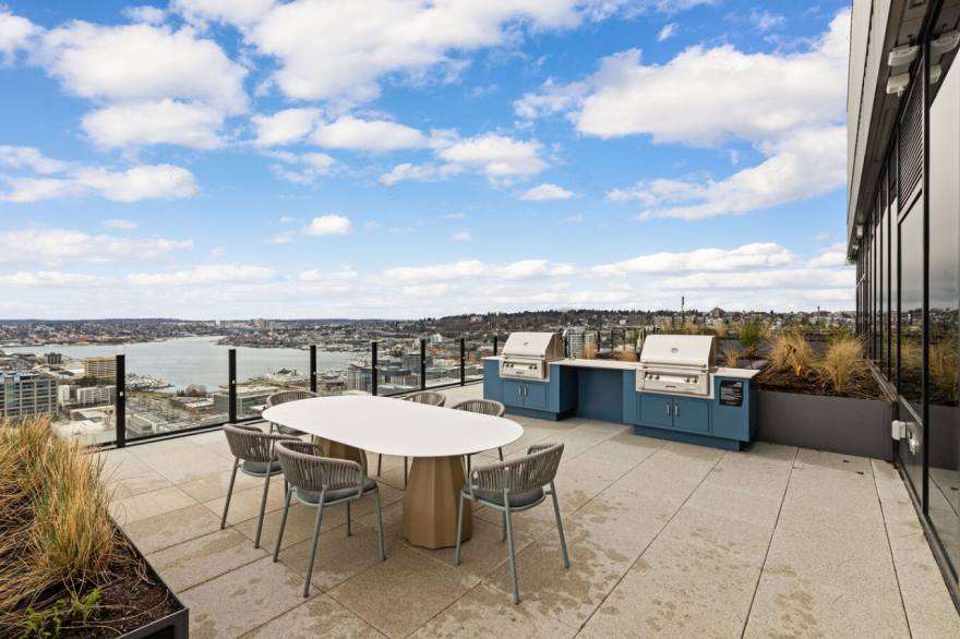 Skyglass Apartments 租赁住宅楼丨美国西雅图-77