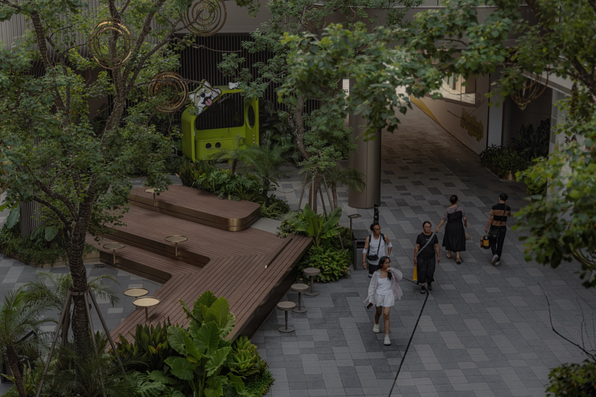 香港置地O’LANE启元光里景观改造丨中国重庆丨成都因澈思明景观设计有限公司-35