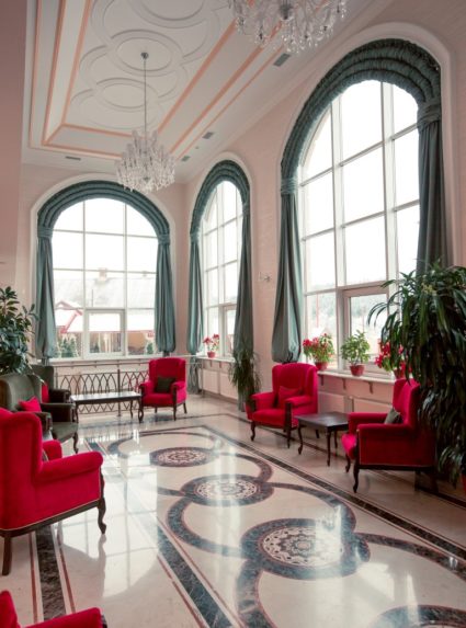 现代风格酒店（未明确提及具体名称）丨乌克兰丨Cult of Design-2