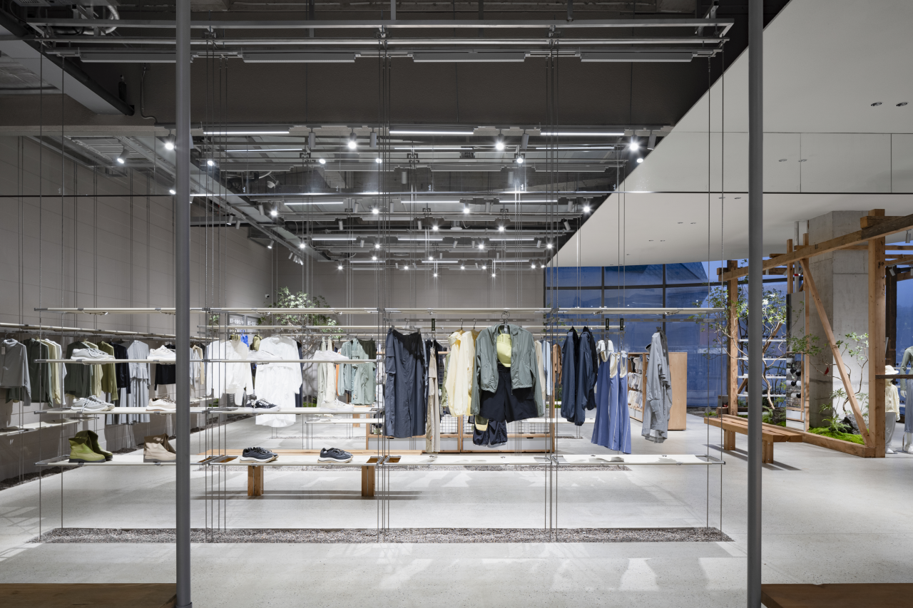 蕉下深圳大运天地轻量化户外体验店丨中国深圳丨Link Architects上海直地建筑设计工作室-26