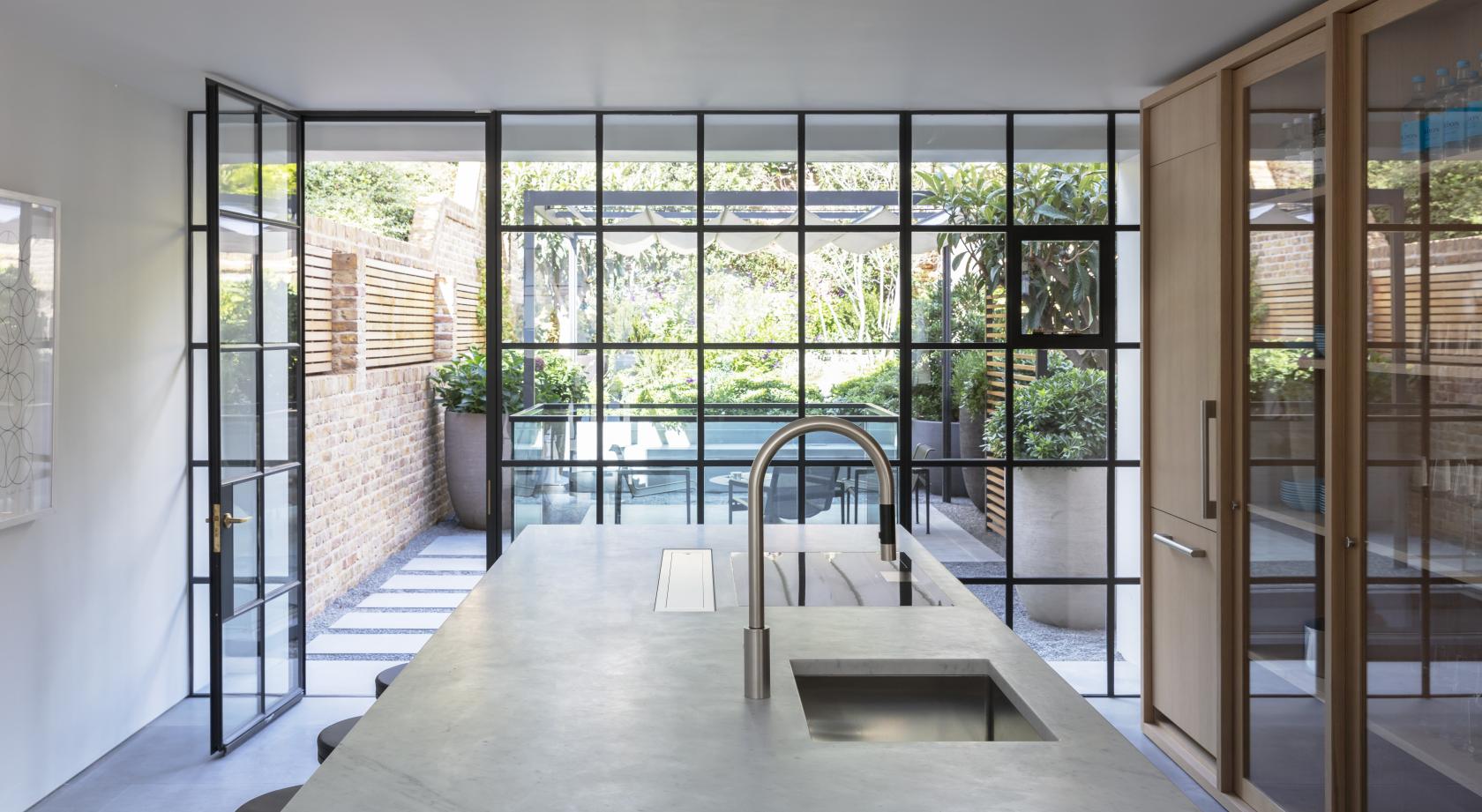 Minimalist house in Londons Kensington designed by Spink    斯宾克设计的伦敦肯辛顿极简主义住宅-8