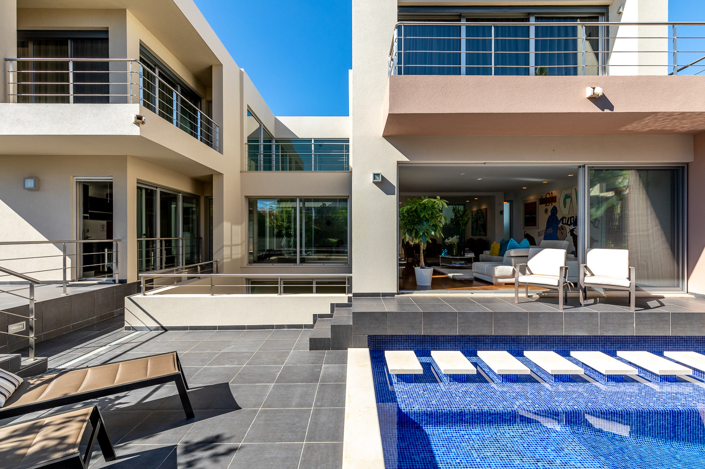 葡萄牙法鲁豪华别墅 | 古什基娜现代设计杰作-2