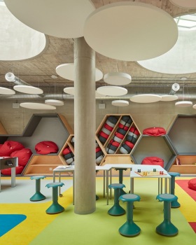 Frič Brothers小学丨捷克丨ATELIER 6