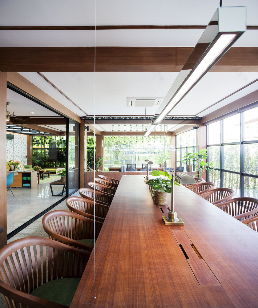 现代桑普兰,王舞会办公室-36