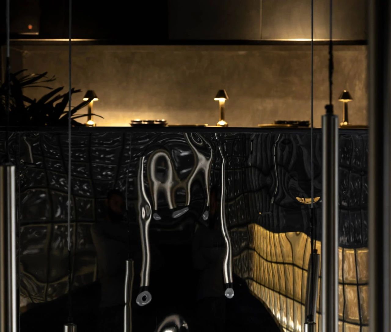 暗黑式混凝土结构鸡尾酒吧设计丨印度新德里丨RENESA ARCHITECTURE DESIGN-42