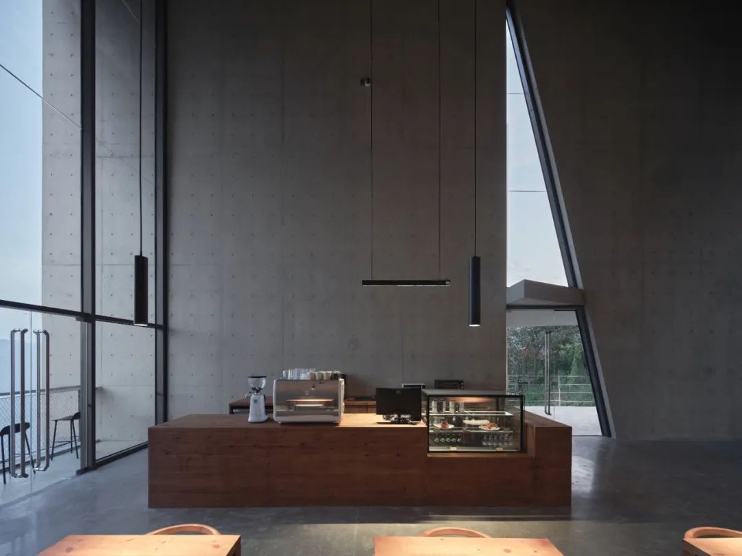 链接人与天地的媒介：怒江大峡谷先锋书店-86