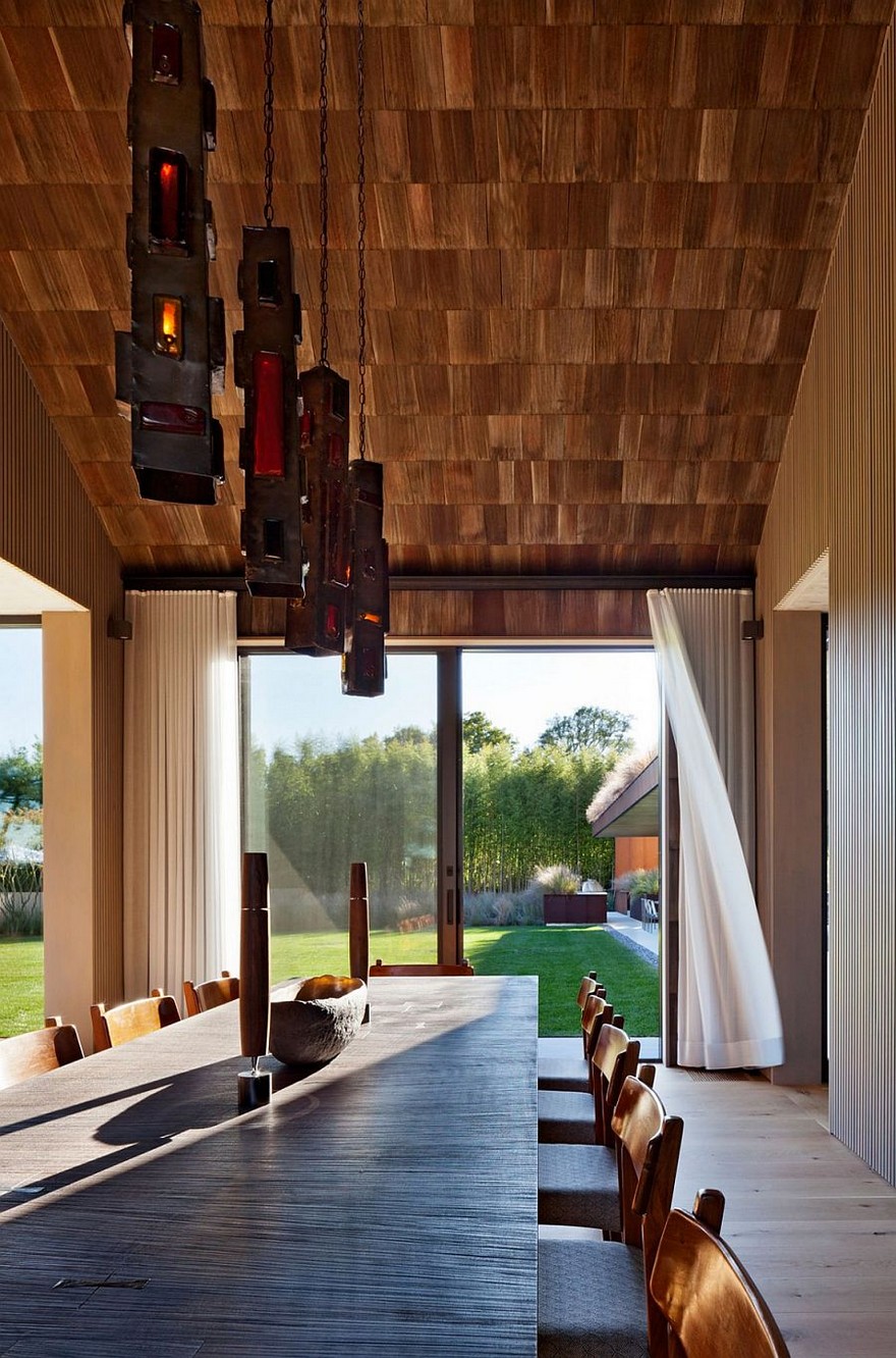 This Hamptons House Features Warm, Earthy Tones and a Modern Interiors-21