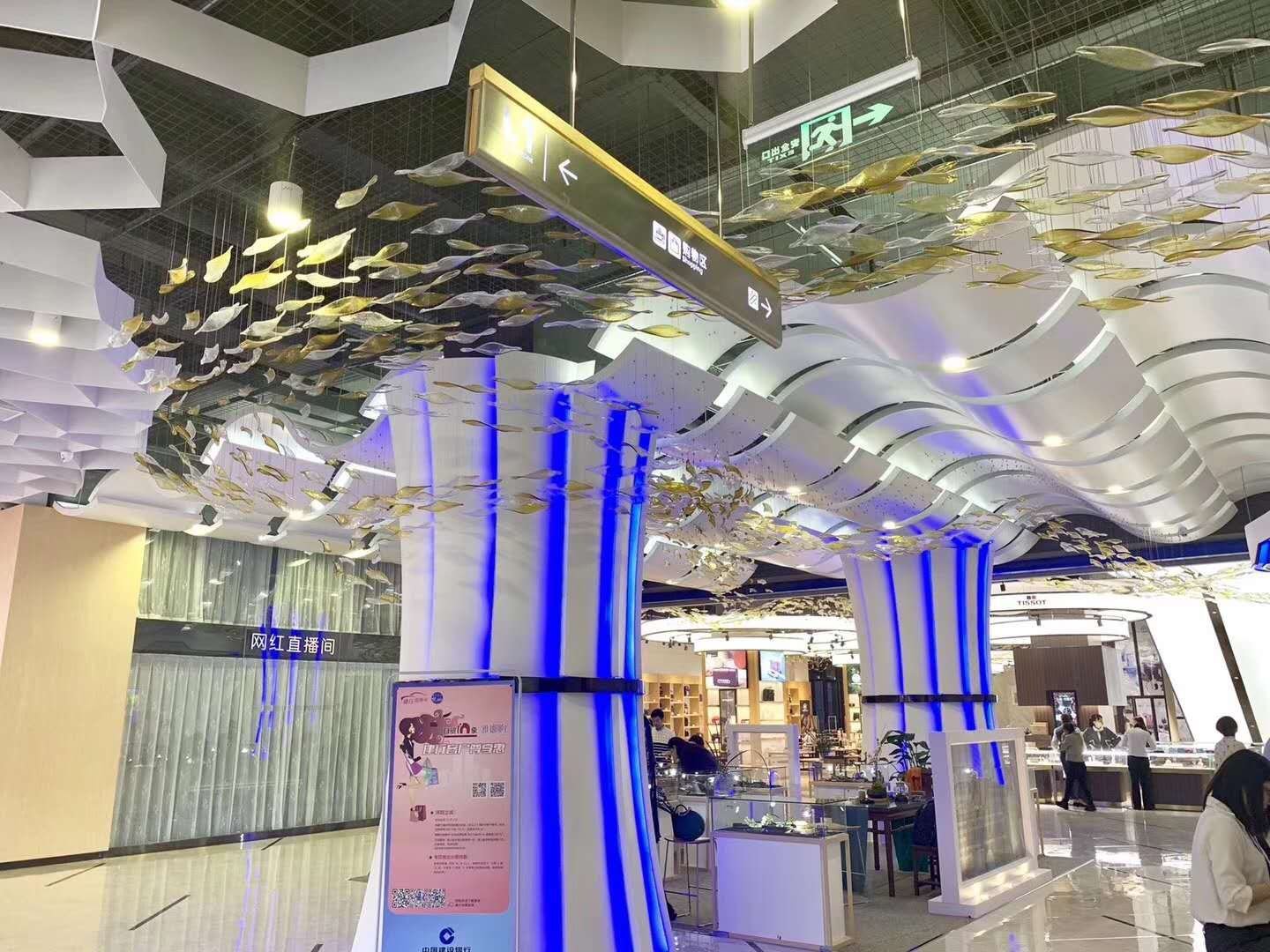 高度还原效果图的商场设计案例-5