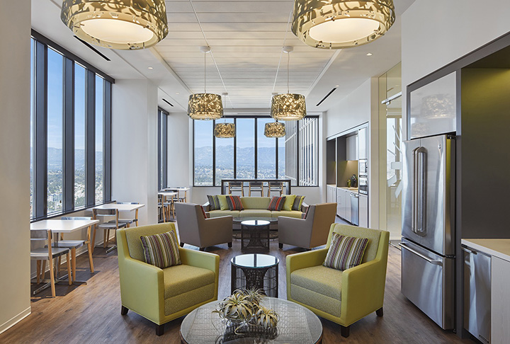 Ni·on Peabody律师事务所洛杉矶办公室-18