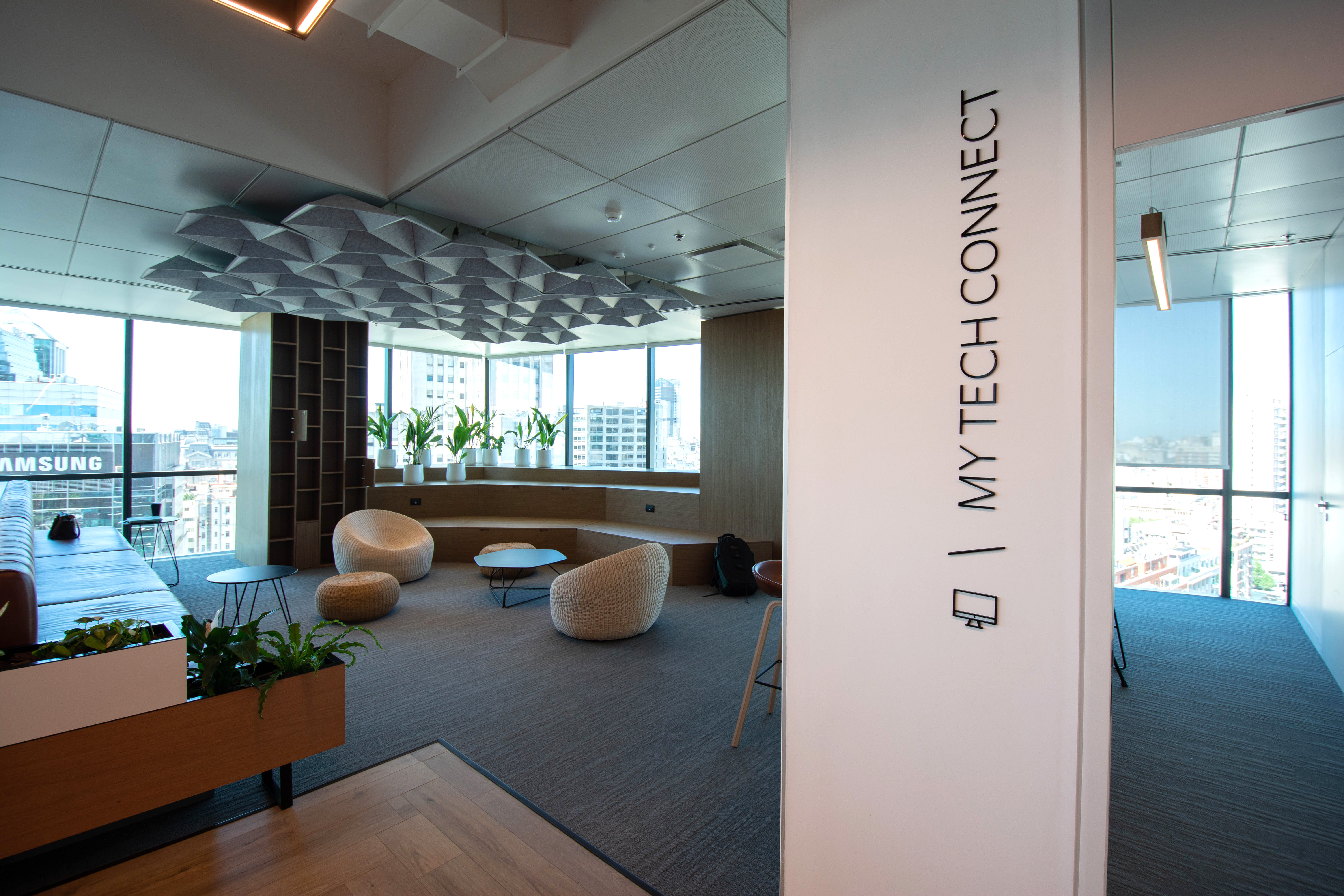 VISA 阿根廷办公室环境标识设计丨Inplace-45