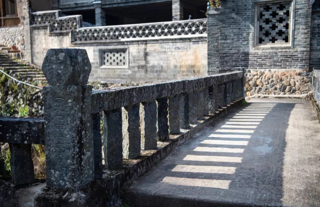 归隐深山,客家土楼变身为文化行馆-61