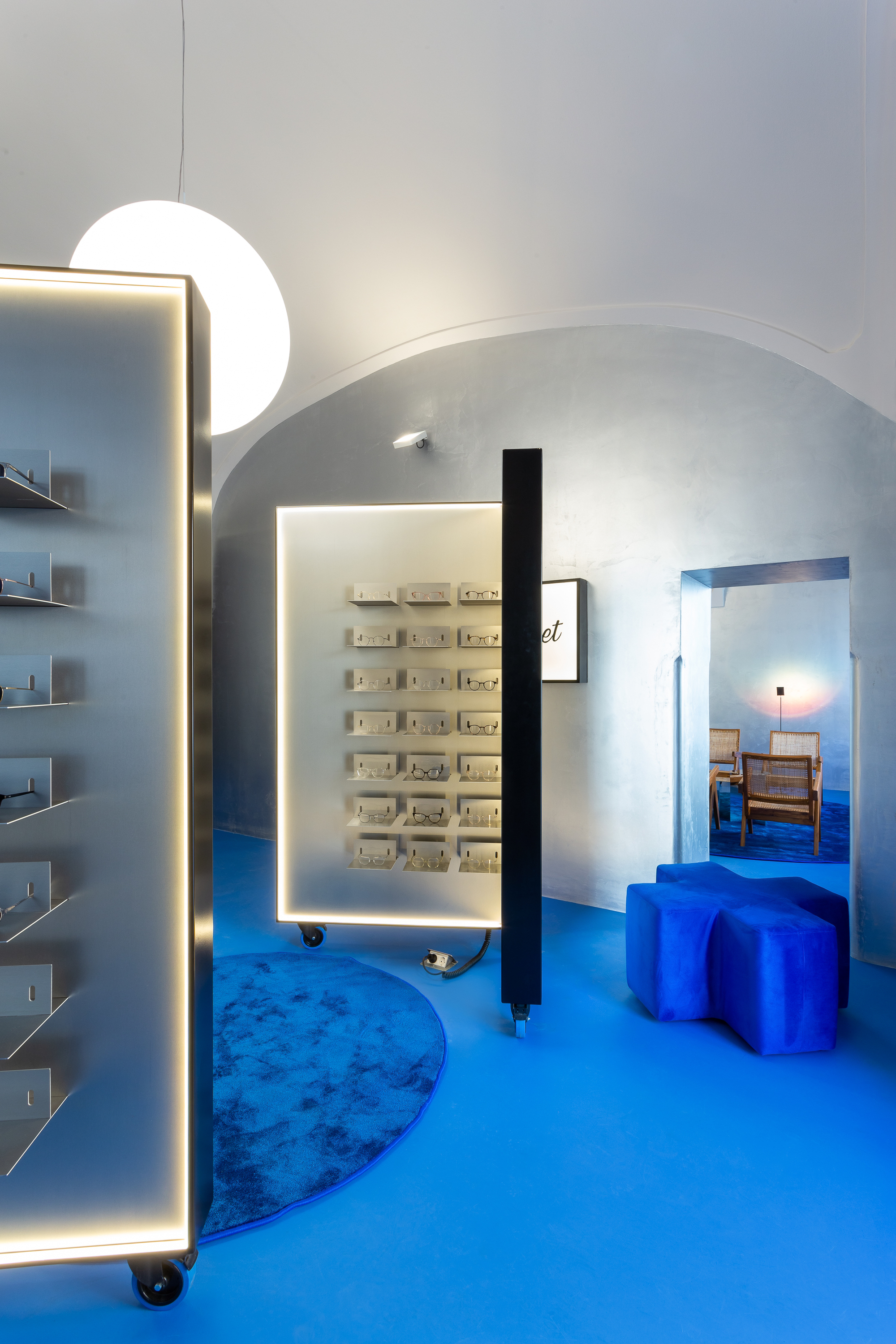 Lunet 旗舰店丨罗马尼亚克卢日纳波卡丨Bogdan Ciocodeică Studio-20