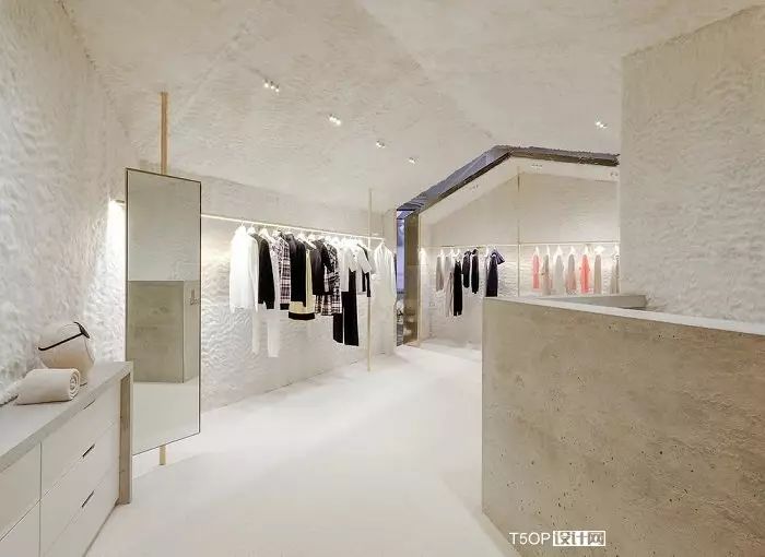 巴黎 MOLLI 羊毛女装 店面设计-9