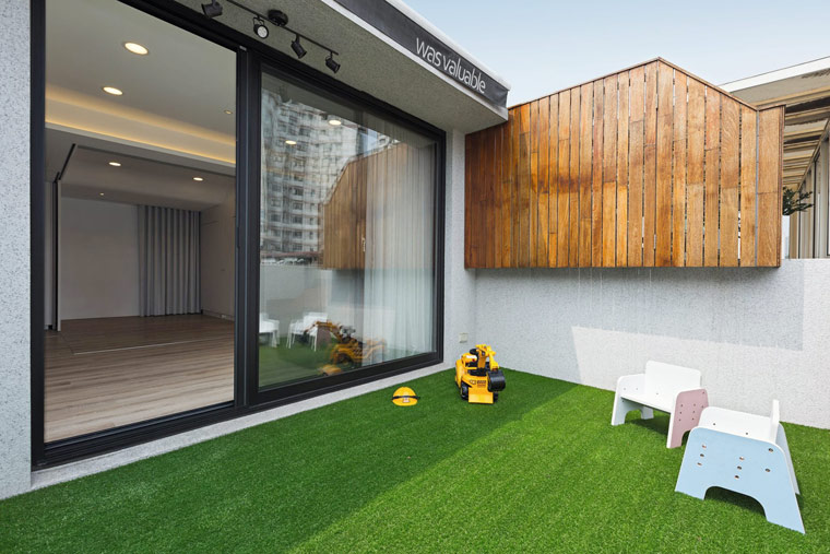 台中 30 年老屋蜕变为自然舒适的办公住宅空间-31