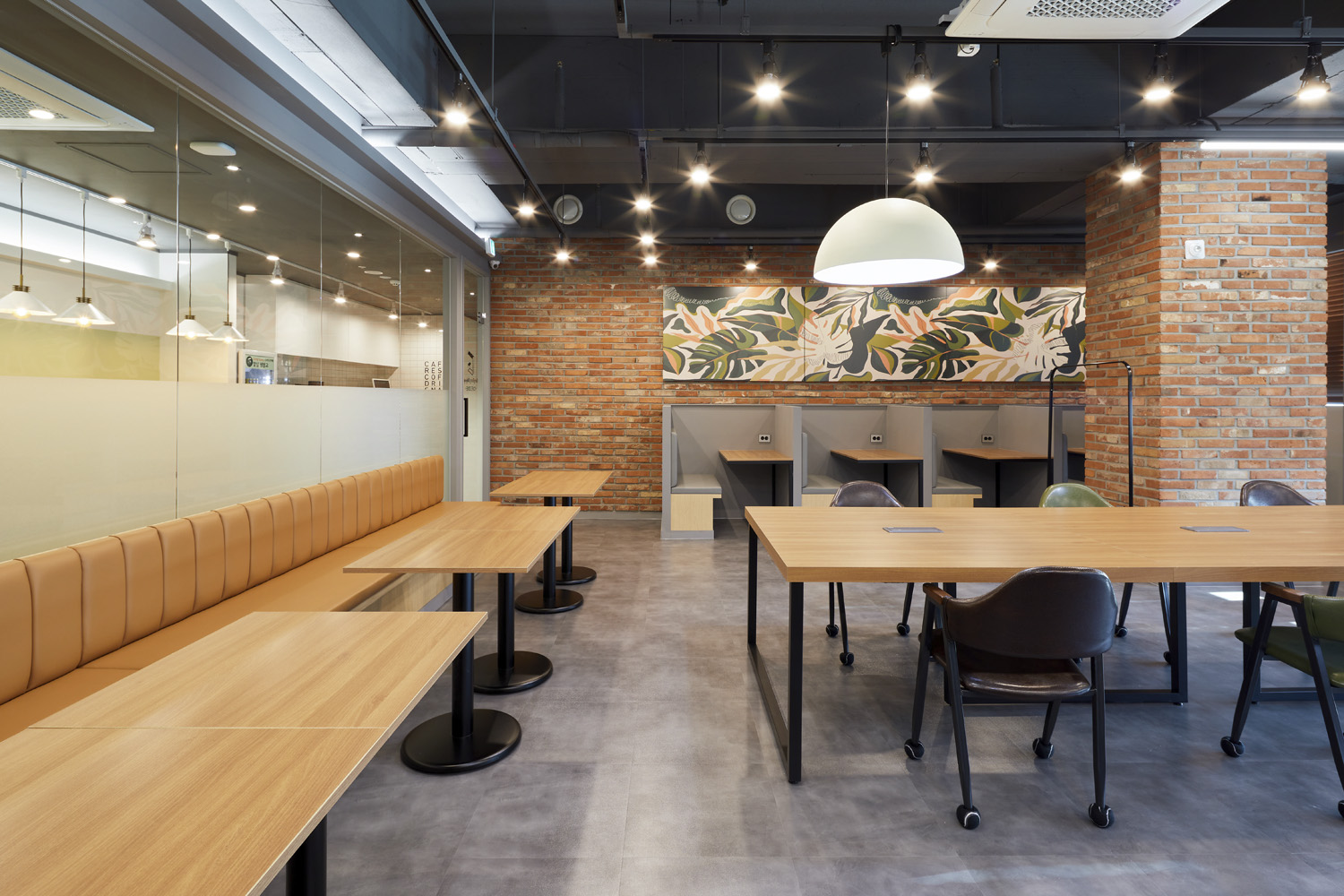 现代简约风 86 平工作室咖啡厅设计-4