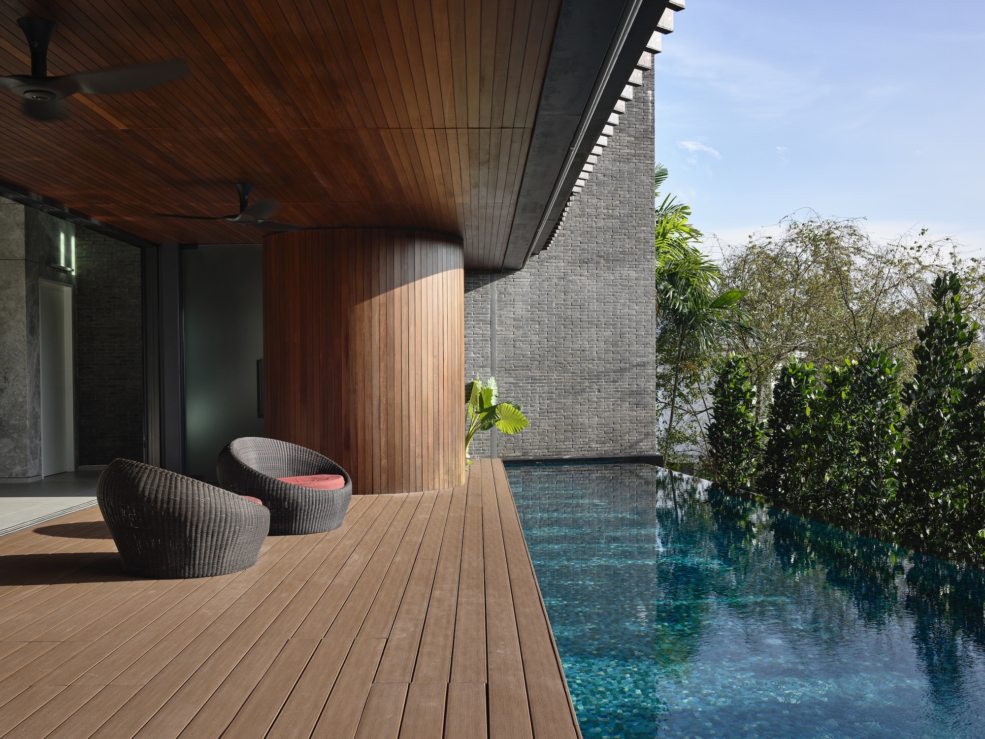 外部在房子里丨新加坡丨HYLA Architects-23